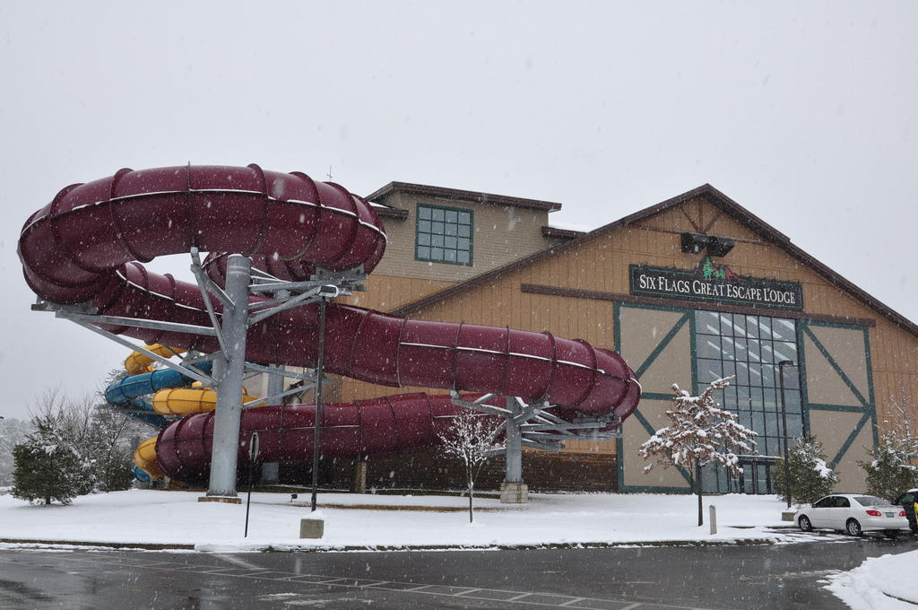 Six Flags Great Escape Lodge & Indoor Waterpark Queensbury Exterior photo